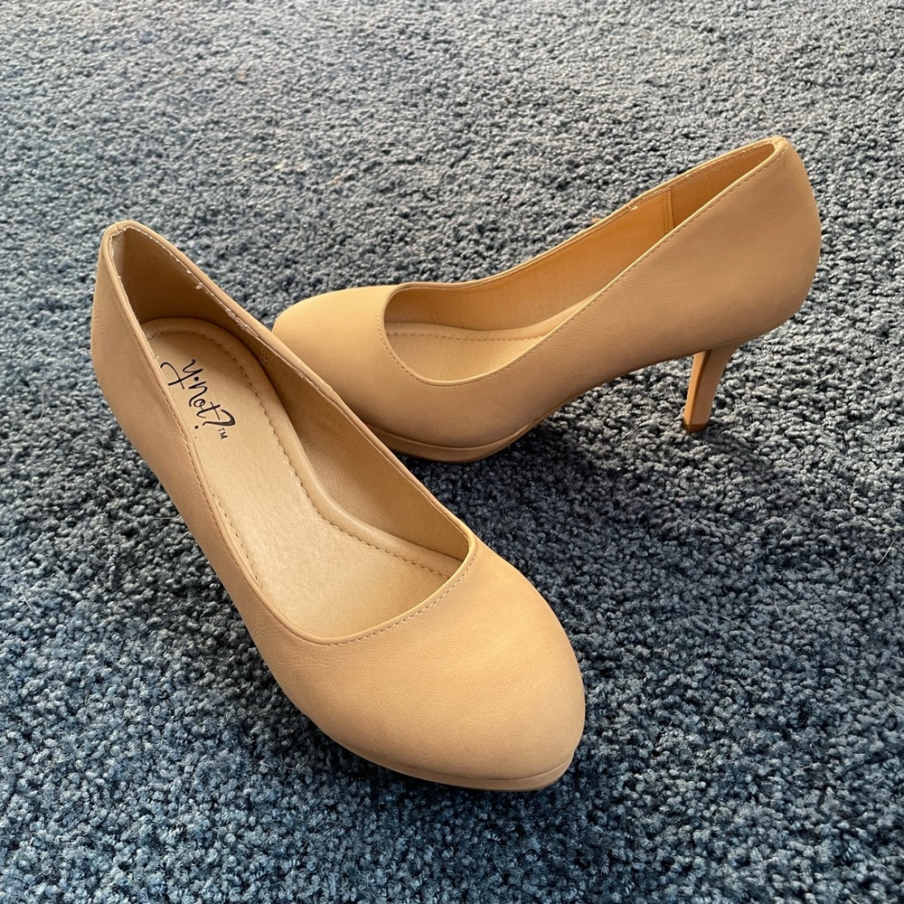 Nude matte 3 inch Y-not Heels EUC
